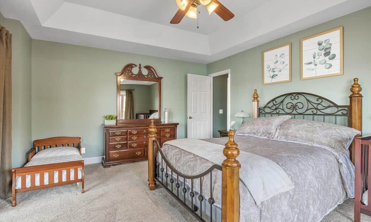 Photo of Bedroom in Lakeview