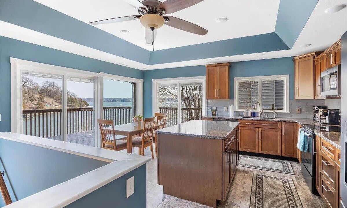 Photo of Kitchen in Lakeview
