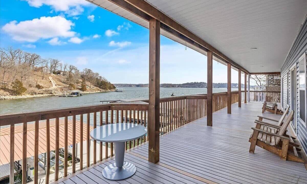 Photo of Patio Balcony in Lakeview