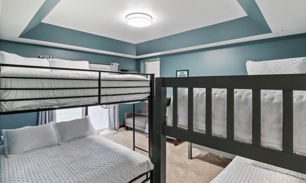 Photo of Bedroom in Lakeview