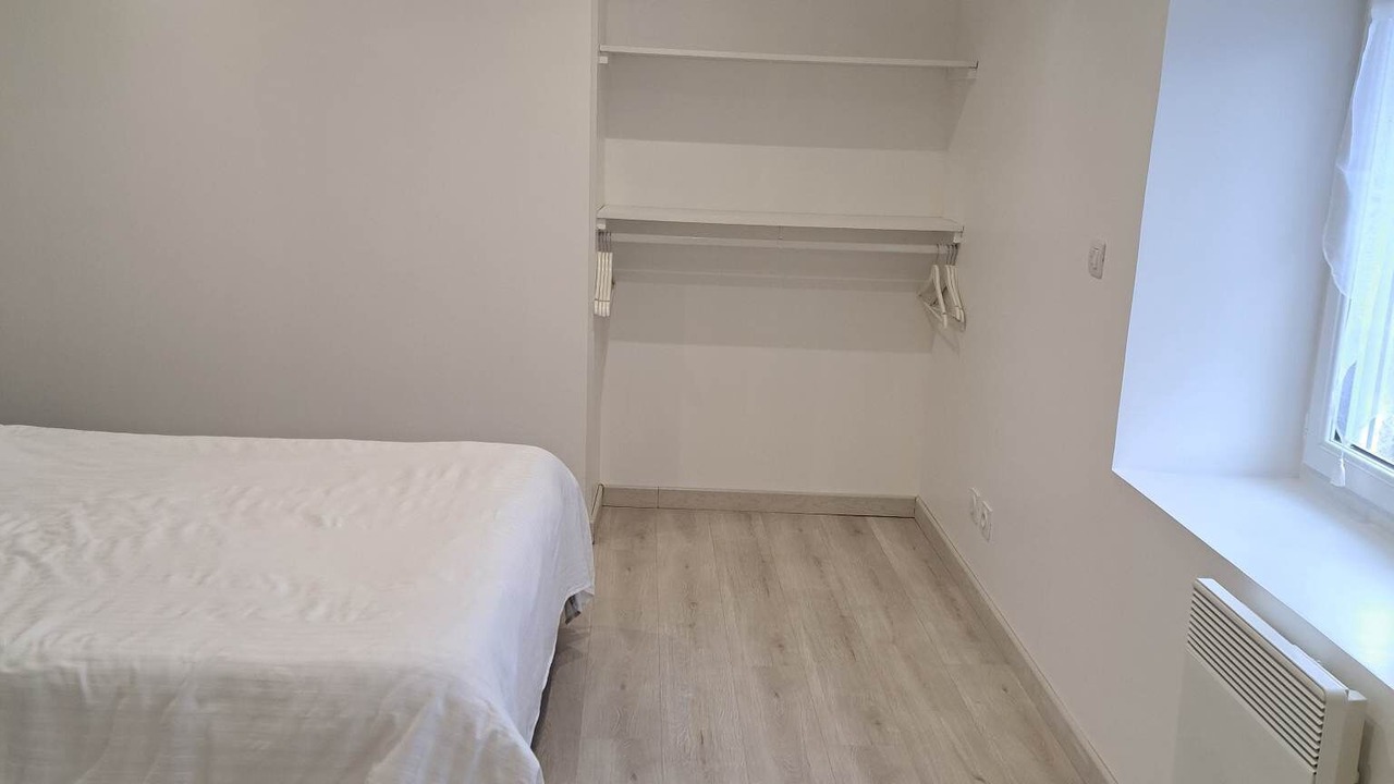 Photo of Bedroom in La Chapelle-Saint-Martin-en-Plaine