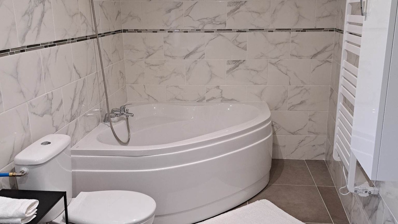 Photo of Bathroom in La Chapelle-Saint-Martin-en-Plaine