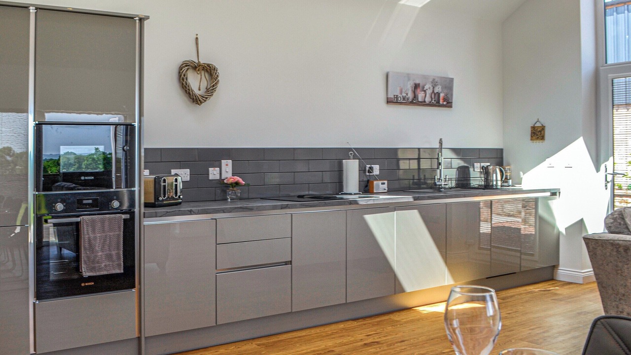 Photo of Others in Wing