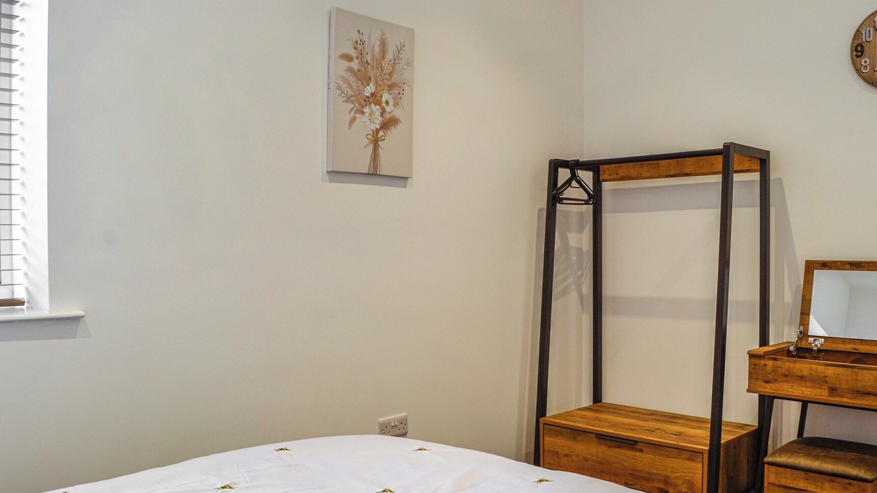 Photo of Others in Wing