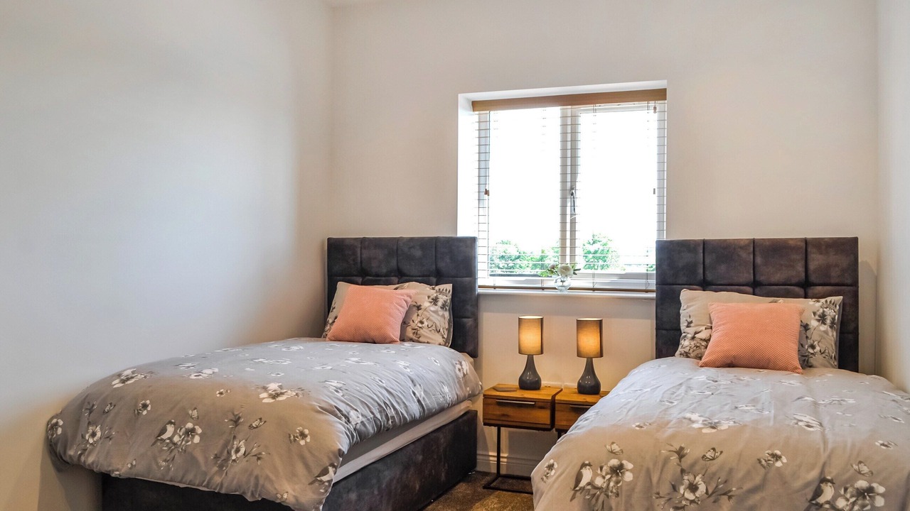 Photo of Others in Wing