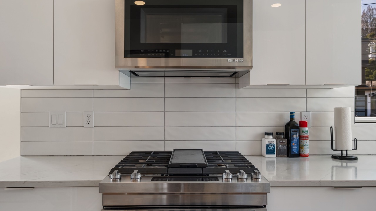 Photo of Kitchen in East Queen Anne