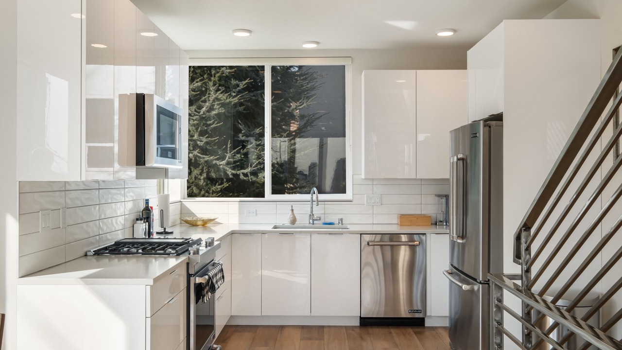 Photo of Kitchen in East Queen Anne