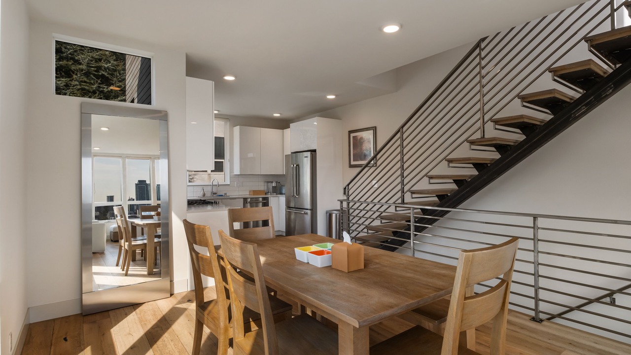 Photo of Others in East Queen Anne