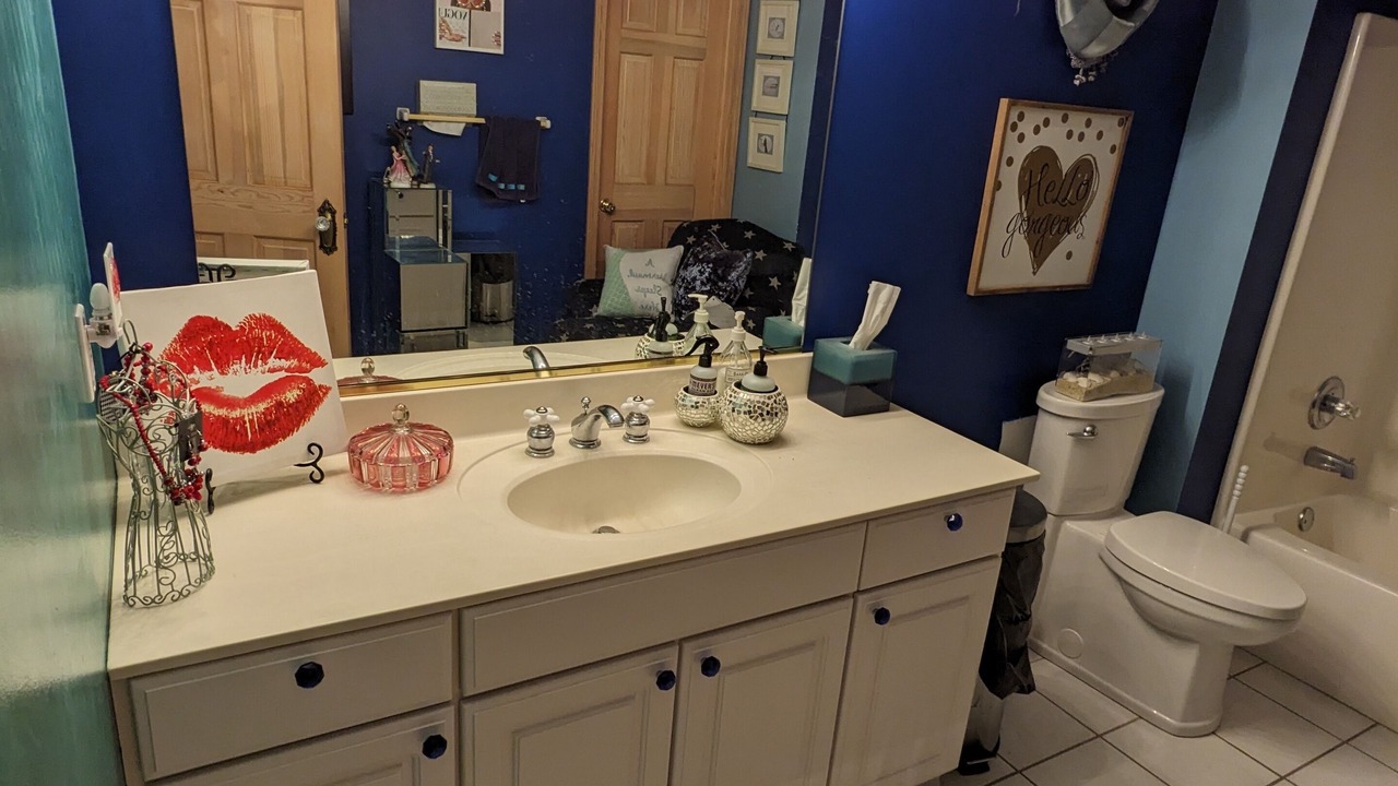 Photo of Bathroom in Portage