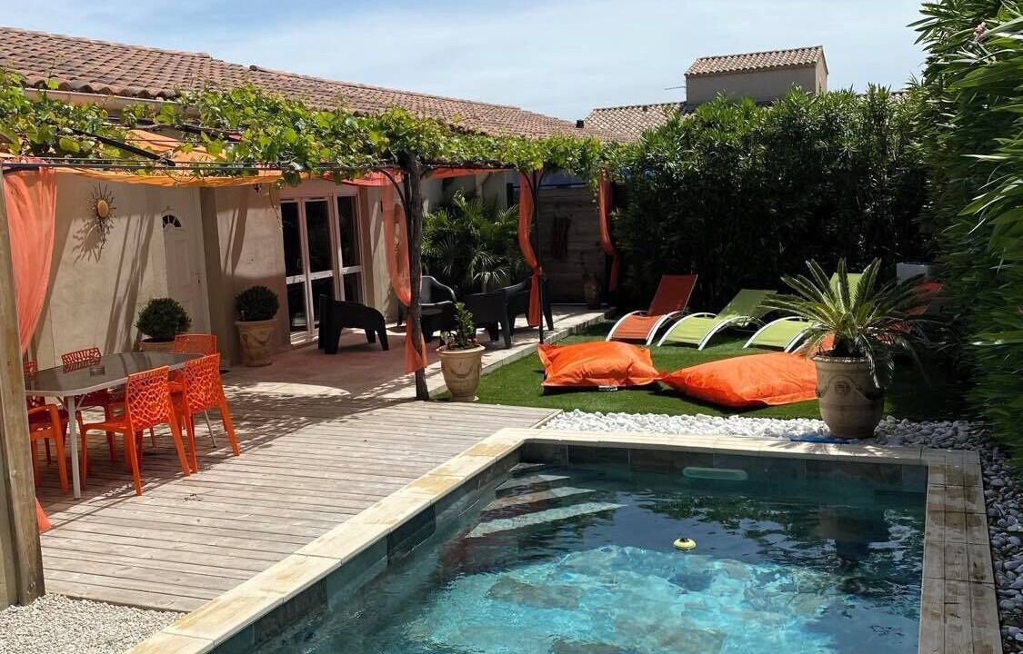 Photo of Outdoor in Tavel