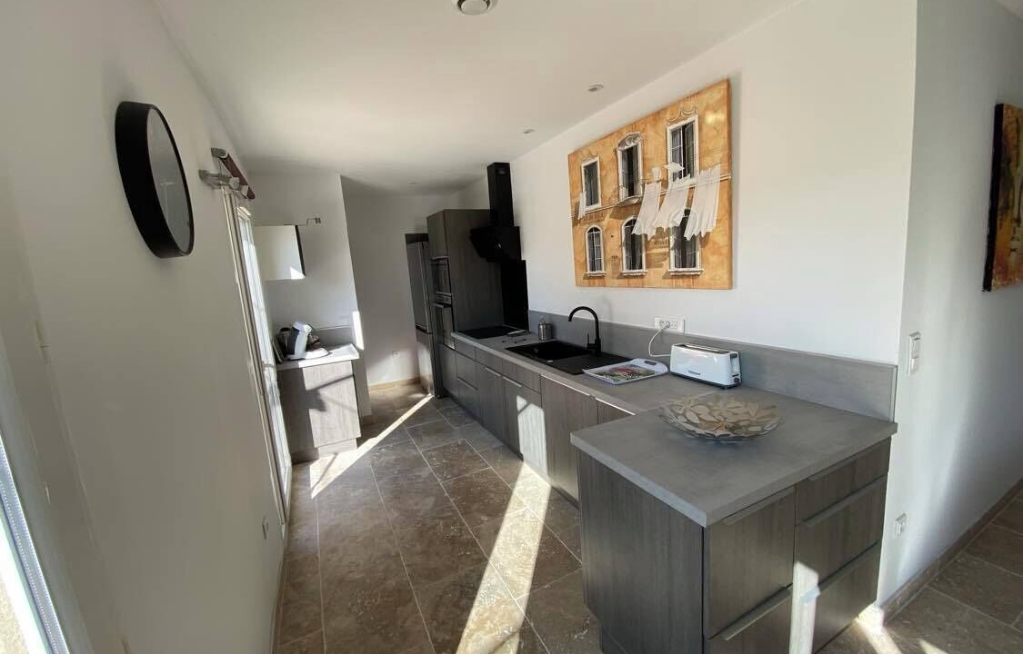 Photo of Kitchen in Tavel