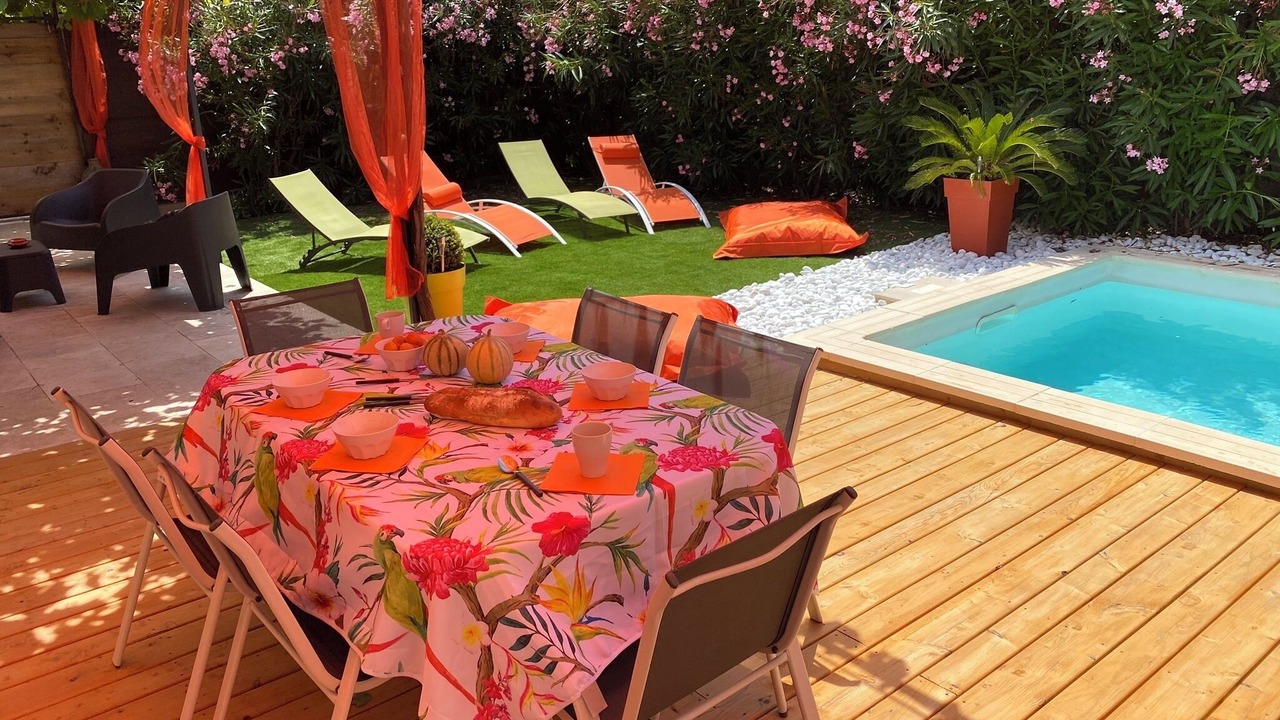 Photo of Outdoor in Tavel