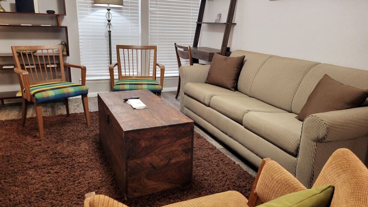 Photo of Livingroom in Government Hill