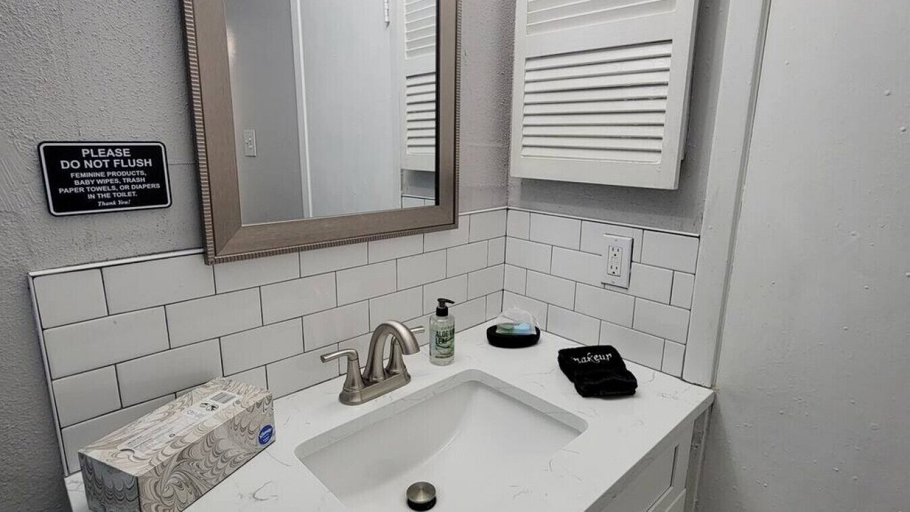 Photo of Bathroom in Government Hill