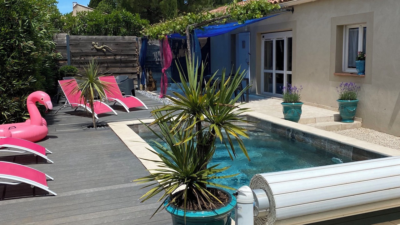 Photo of Outdoor in Tavel