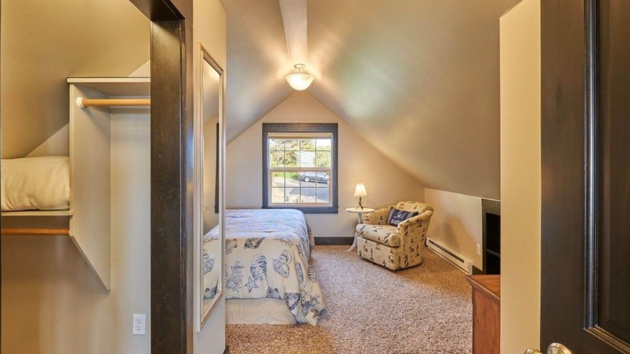 Photo of Bedroom in Newport