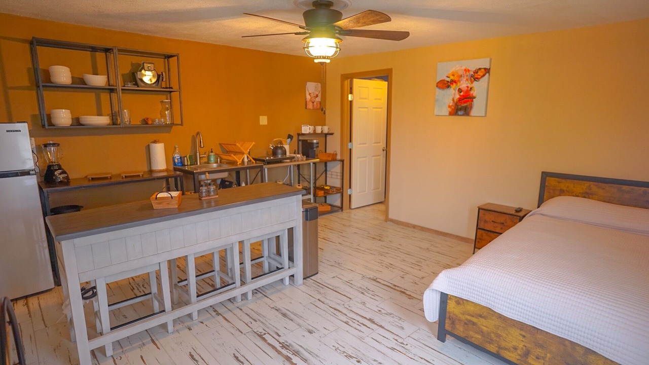 Photo of Bedroom in Adkins