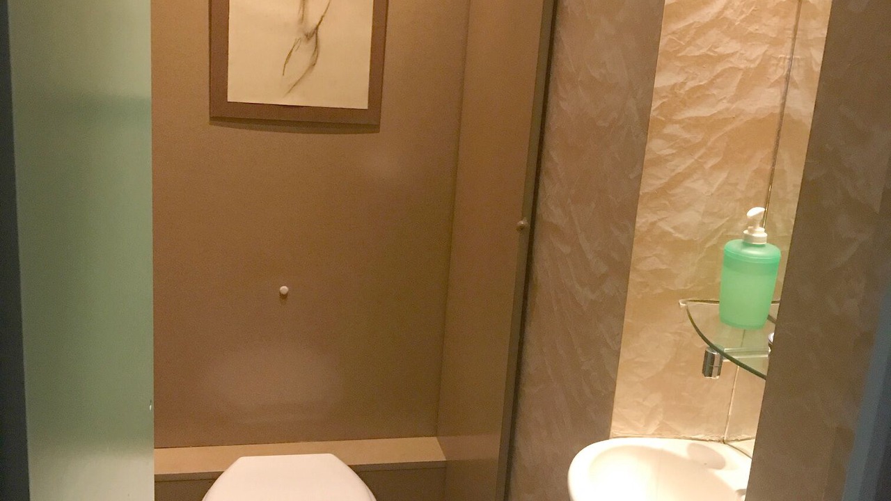 Photo of Bathroom in Butte-aux-Cailles