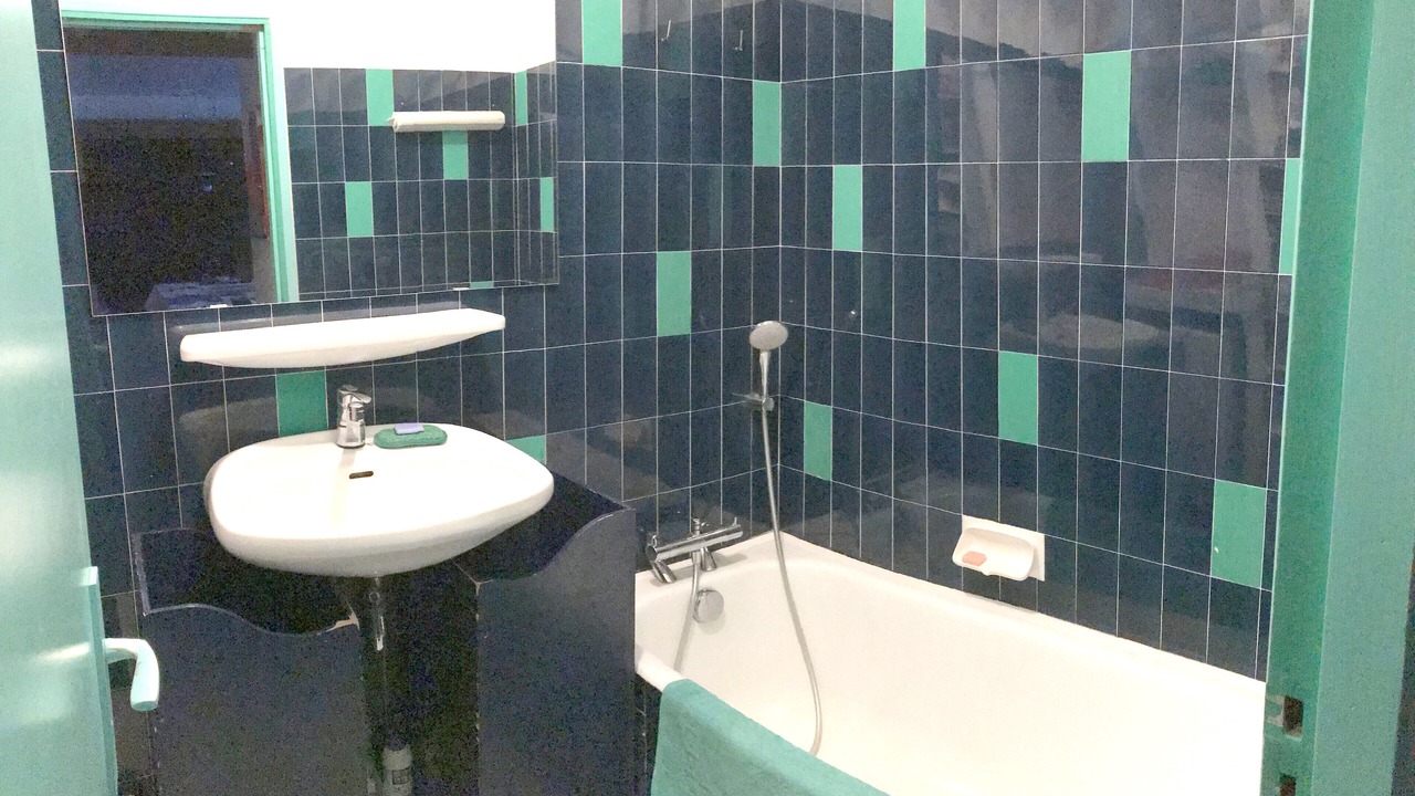 Photo of Bathroom in Butte-aux-Cailles