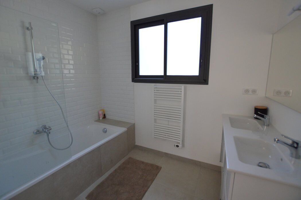 Photo of Bathroom in Castelnau-le-Lez