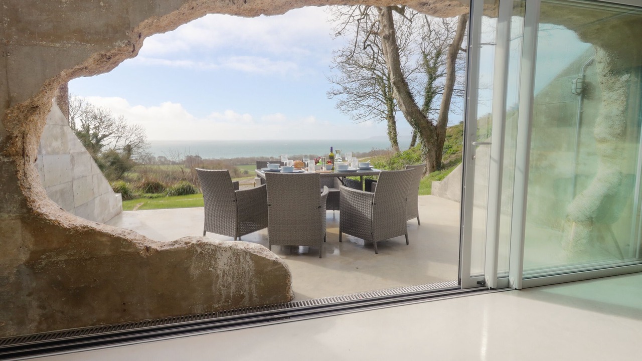 Photo of Outdoor in Holworth