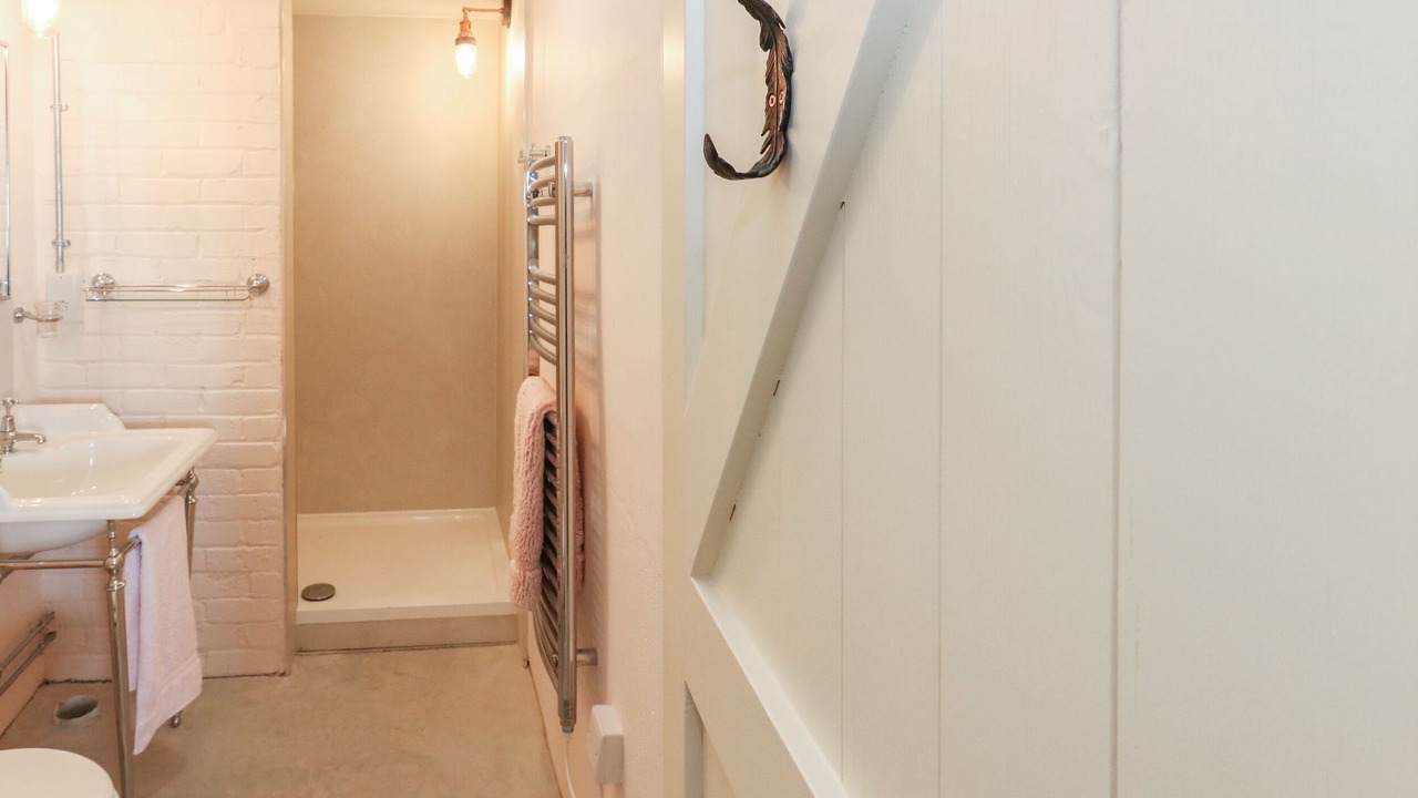 Photo of Bathroom in Holworth