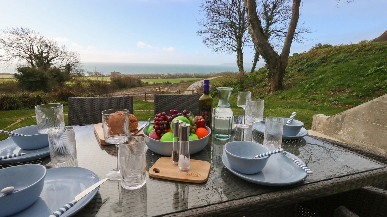 Photo of Outdoor in Holworth