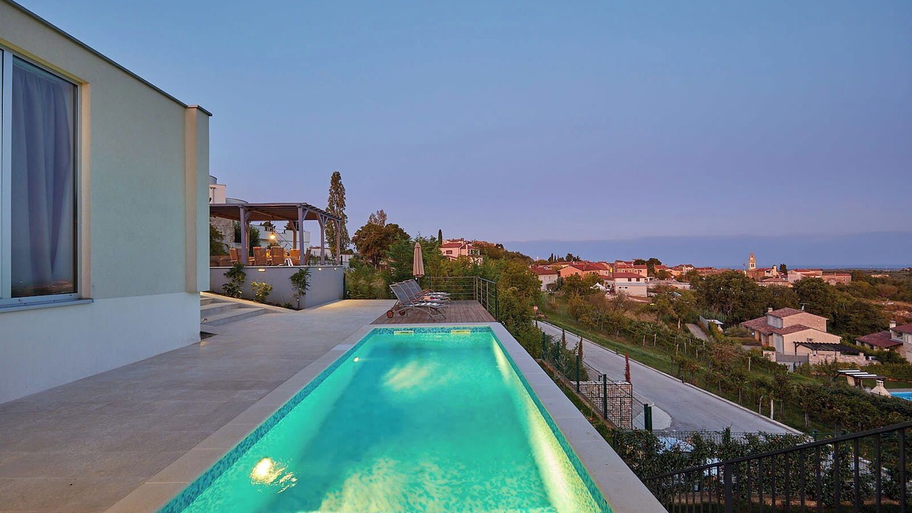 Photo of Outdoor in Momjan