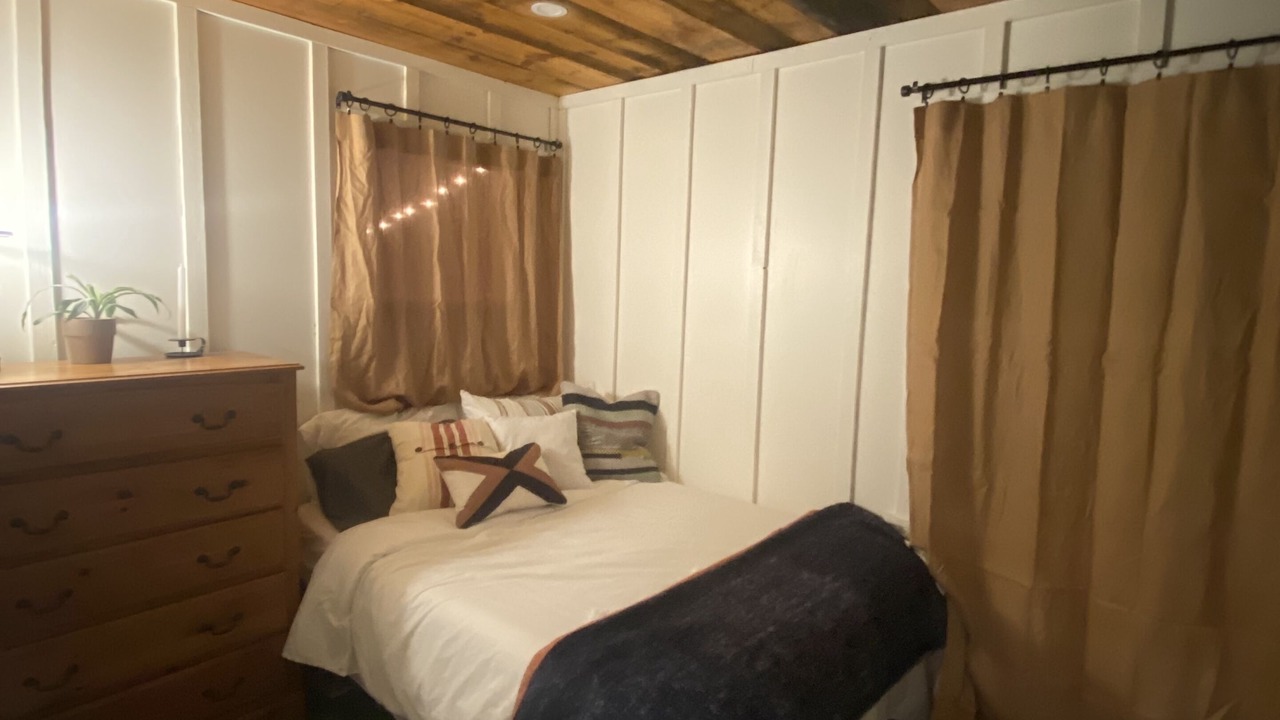 Photo of Bedroom in Gravenhurst