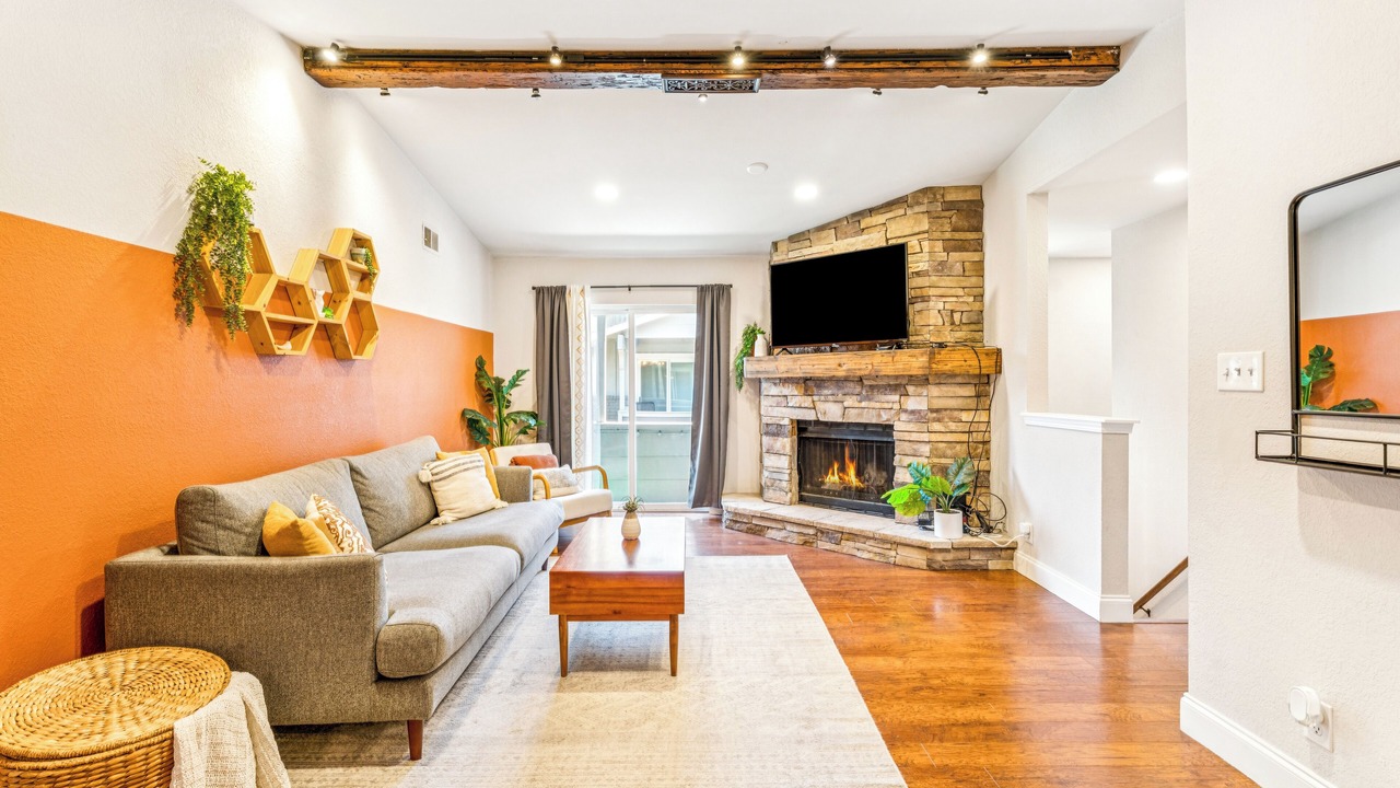 Photo of Livingroom in South Tulsa
