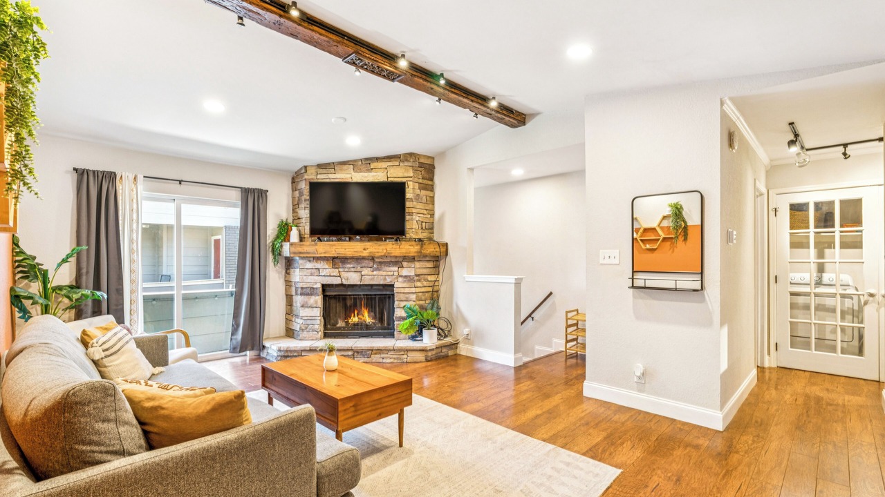 Photo of Livingroom in South Tulsa
