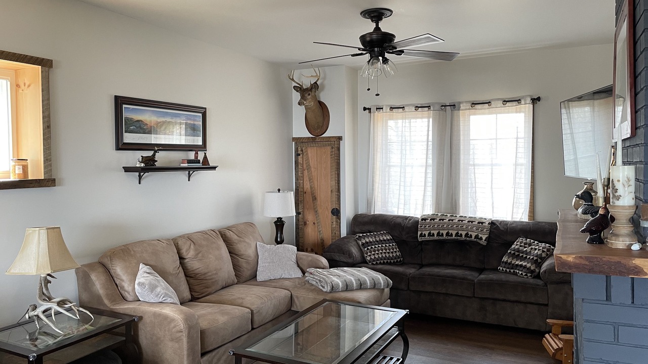 Photo of Livingroom in Champlain