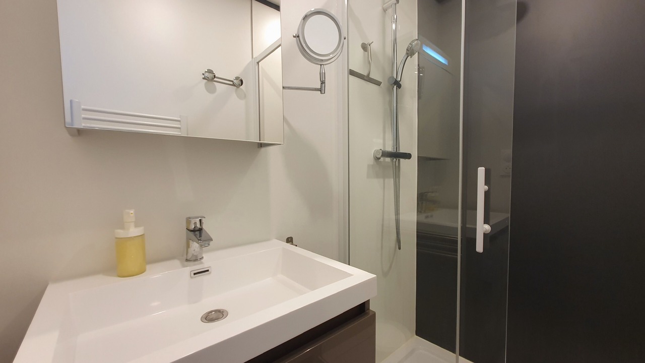 Photo of Bathroom in Olonzac