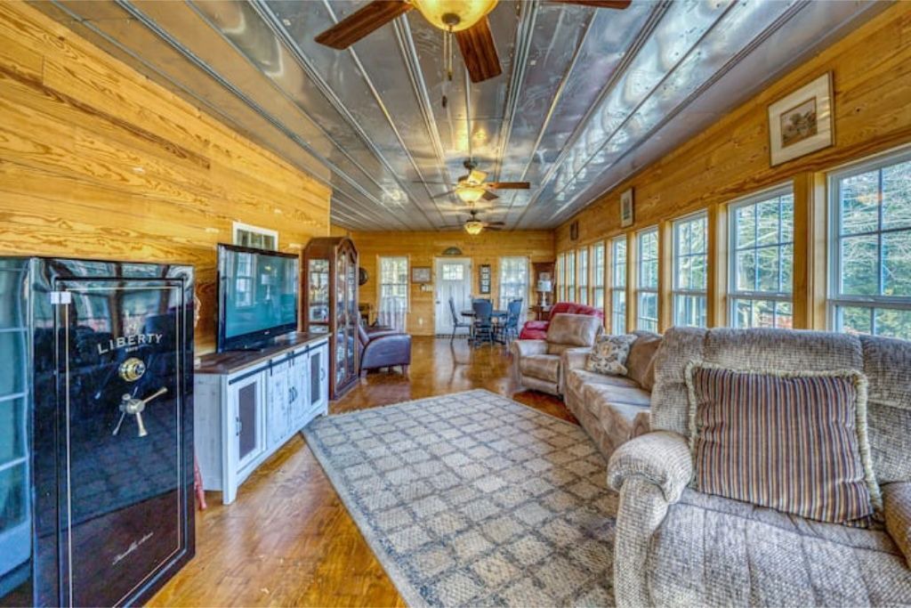 Photo of Bedroom in Jasper