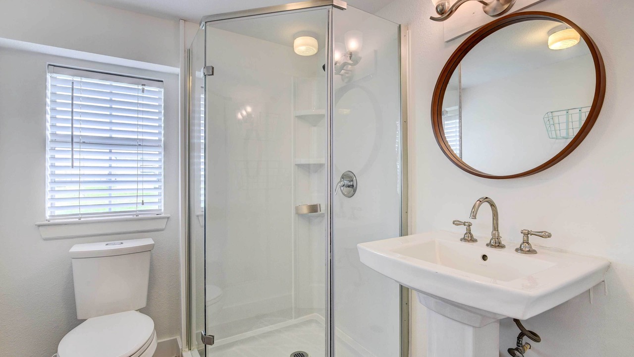 Photo of Bathroom in Galveston