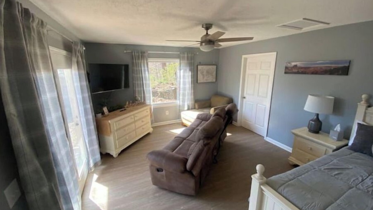 Photo of Livingroom in Seneca