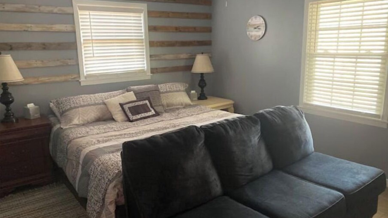 Photo of Bedroom in Seneca