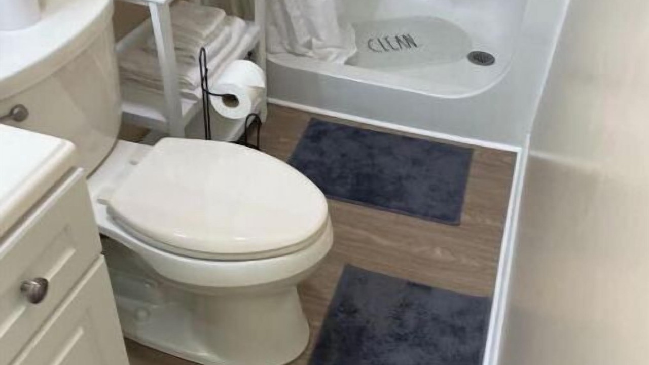 Photo of Bathroom in Seneca