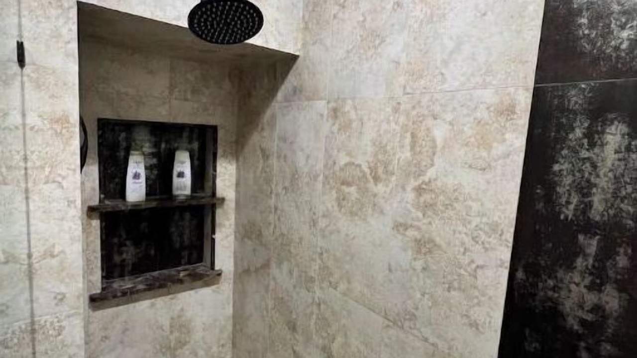 Photo of Bathroom in Hialeah