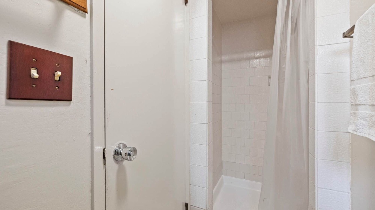 Photo of Bathroom in Strawberry