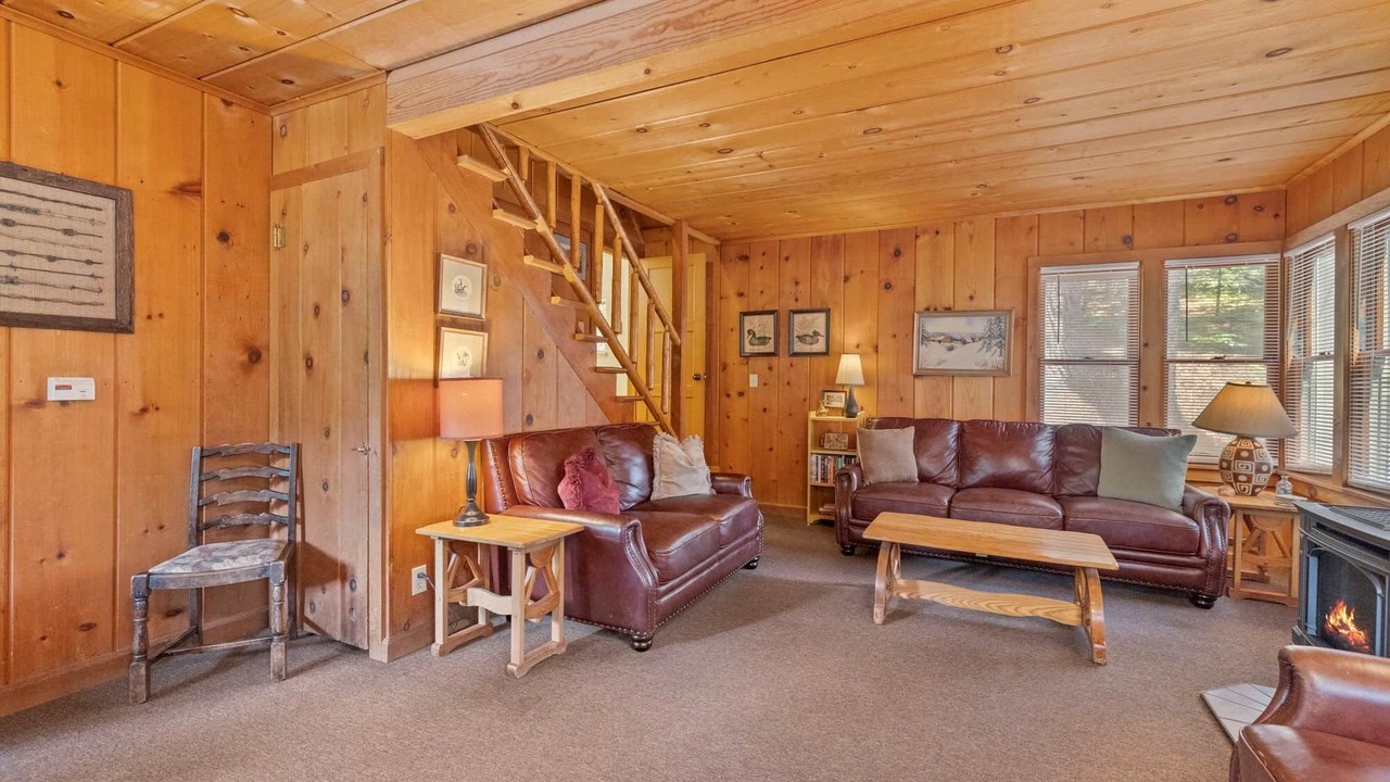 Photo of Livingroom in Strawberry