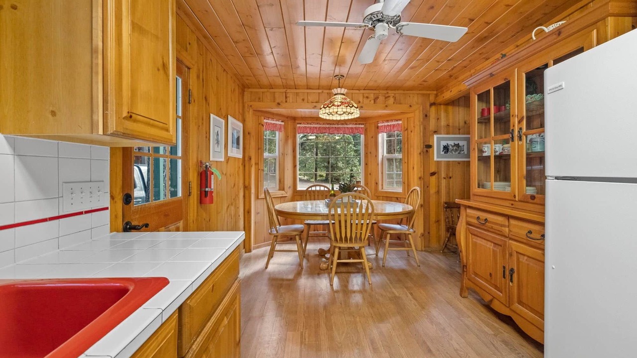 Photo of Kitchen in Strawberry