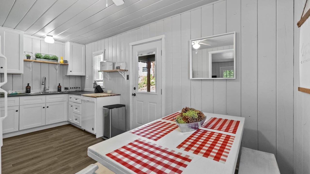 Photo of Others in Strawberry