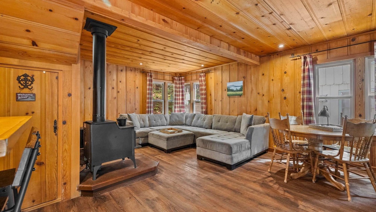 Photo of Others in Strawberry