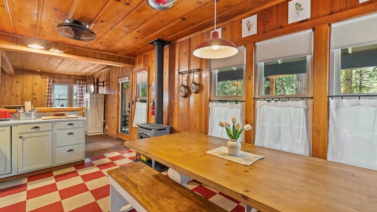 Photo of Others in Strawberry