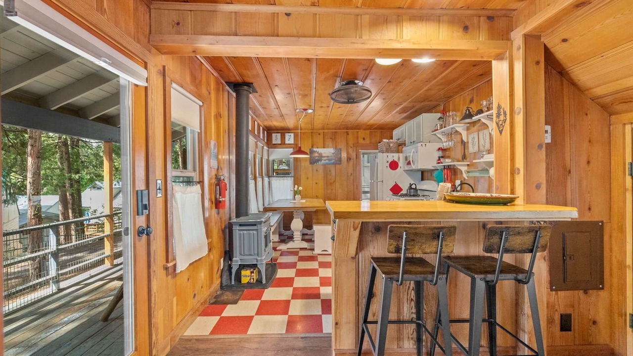 Photo of Others in Strawberry