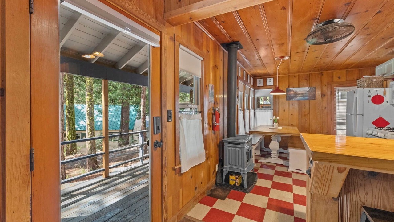 Photo of Others in Strawberry