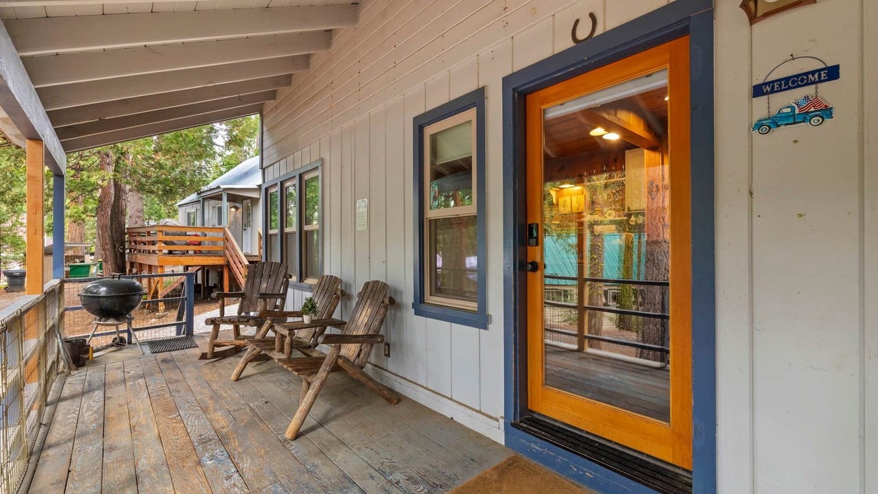 Photo of Patio Balcony in Strawberry