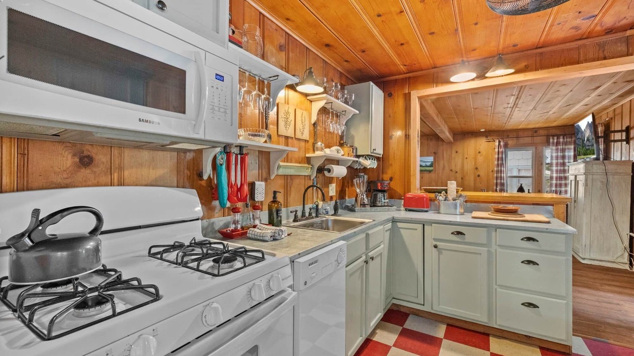 Photo of Kitchen in Strawberry
