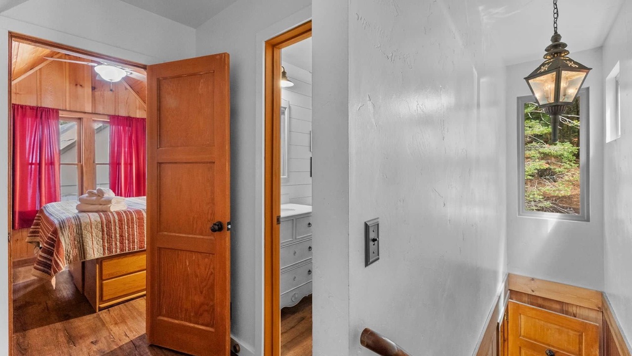 Photo of Bedroom in Strawberry